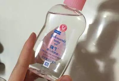 有了这瓶“液体黄金“,今年秋冬注定与干燥、长痘无缘了!