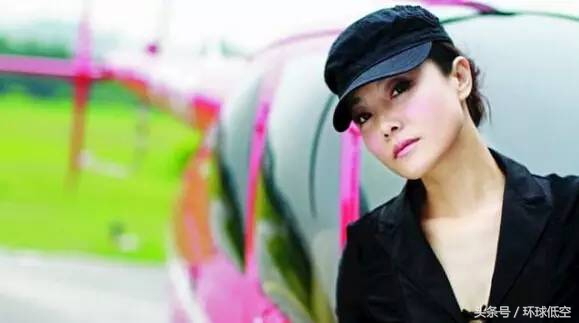 鑳芥妸鐗规晥鐜╁嚭鑺辩殑濂充汉,鍙互鐐妧鐨勫コ姝屾墜