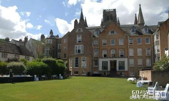 杜伦大学各学院专业介绍,英国杜伦大学商科前50排名