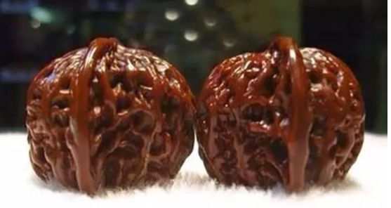 文玩核桃包浆注意事项,文玩核桃一直不上色什么原因