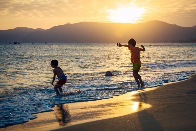 带你到三亚感受不一样的美食美景,三亚旅游必吃的美食清单大全