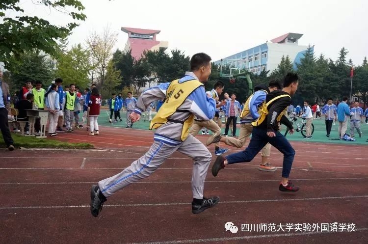 鐪嬩腑瀛︾敓绡悆姣旇禌闈掓槬娲诲姏,鏉ョ湅甯堝ぇ杩愬姩浼氬紑骞曞紡鑸炶箞