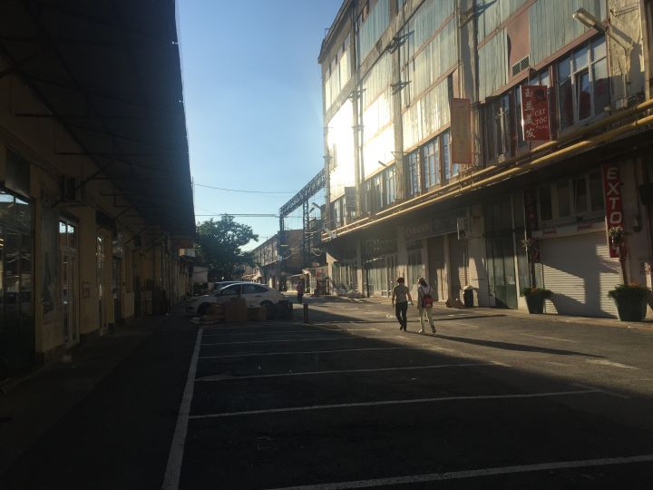 布达佩斯唐人街夜市,聊一聊海外生活