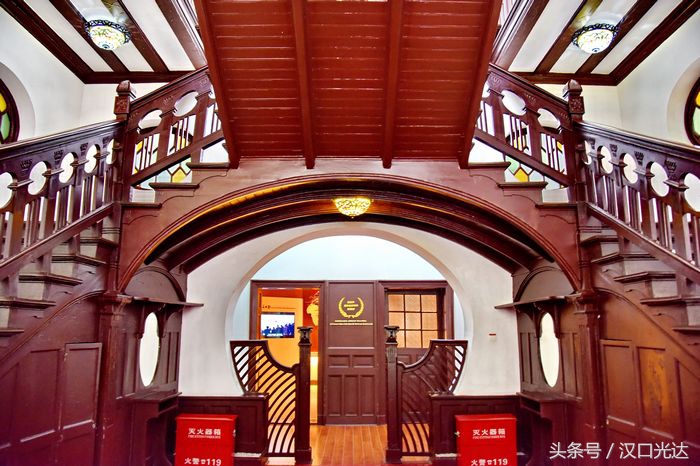 首次展出国外友城赠送给武汉市的礼品琳琅满目赶快去看看！