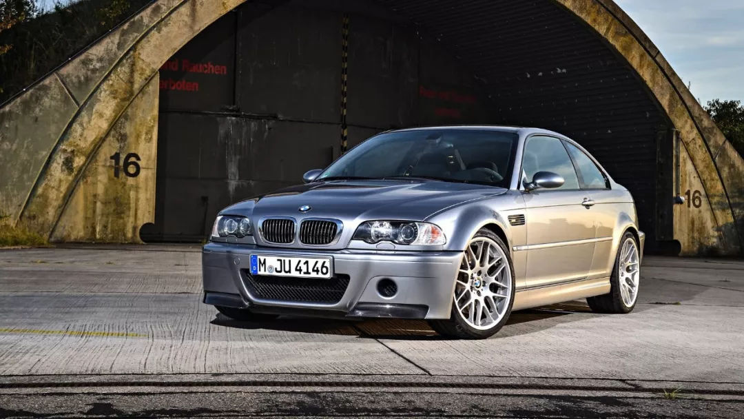 宝马m3历代车型发展回顾,宝马m32022款