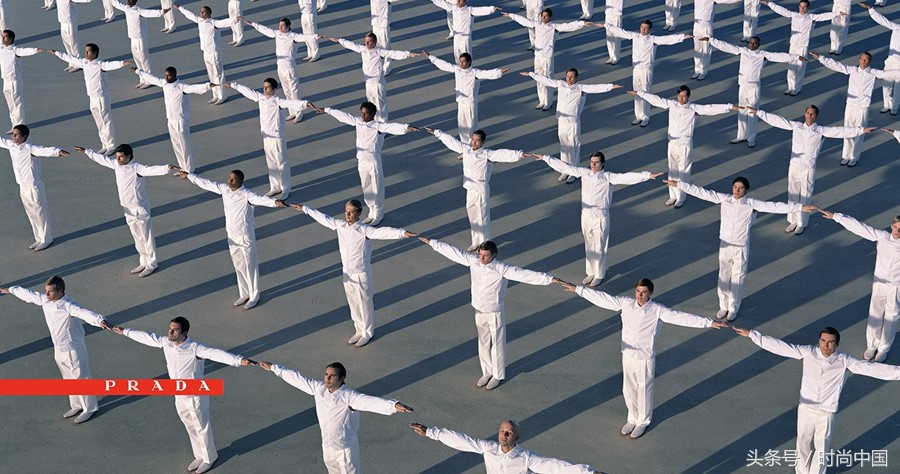 秦舒培助力维密秀,秦舒培秀肌肉