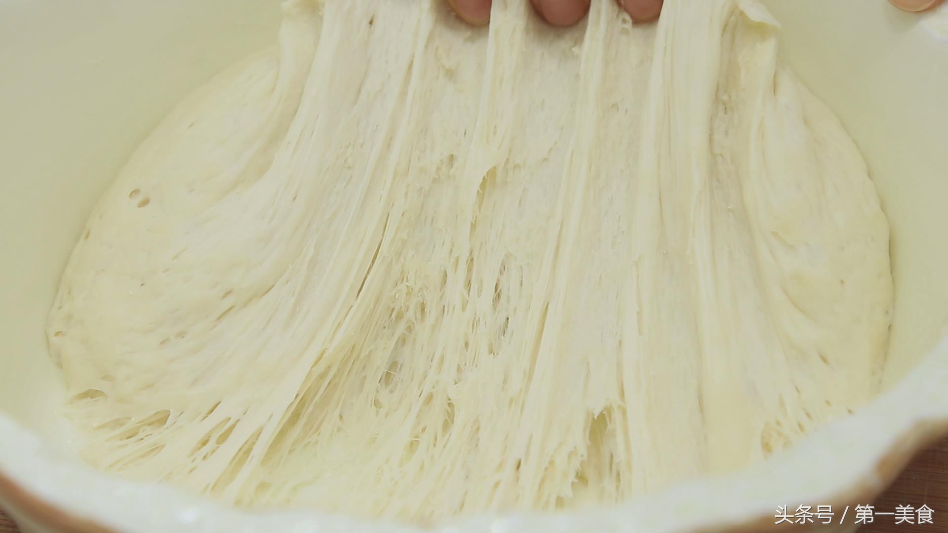 家常水煎包，掌握和面、调糊的技巧，自己在家做，想失败都难