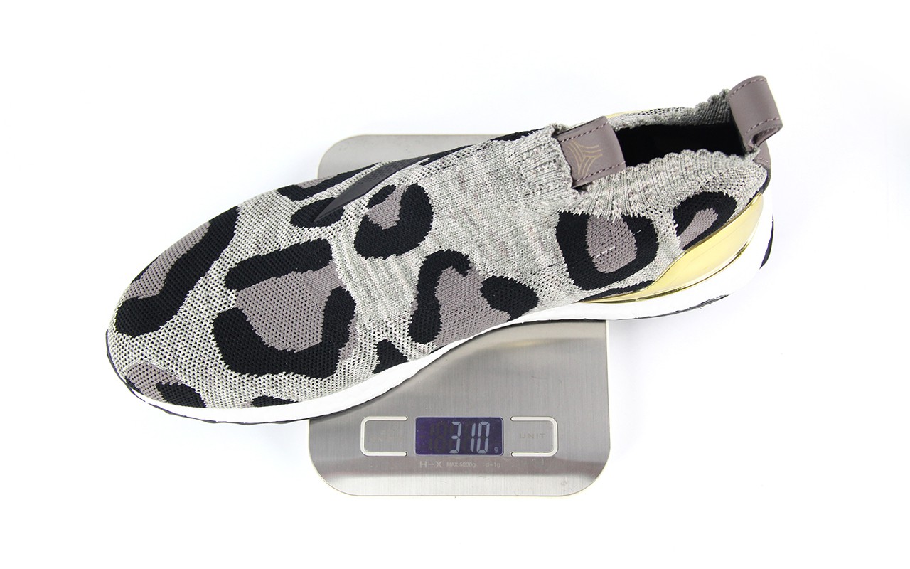 最流行的三双鞋,好看又冷门的足球鞋