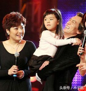 李咏去世哈文发表文章,李咏离世4年了哈文的坚持