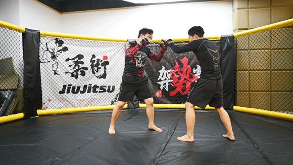 北京路5星拳馆，教练却“打”人无数！竟是彭于晏、颜如晶的最爱