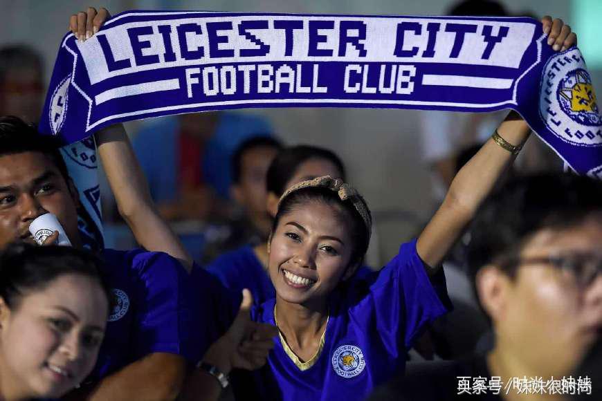 威廉王子泪目,威廉王子哀悼