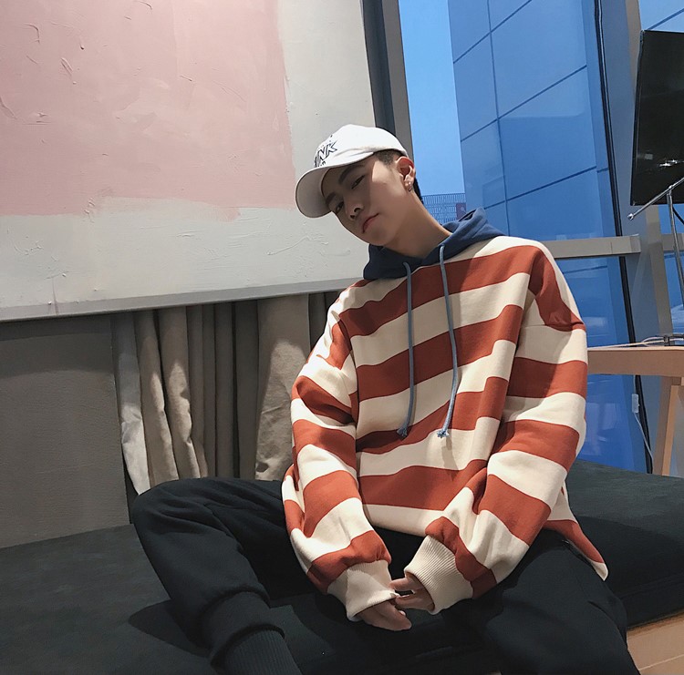 这种又舒适又时髦的卫裤请给我来一打好吗？