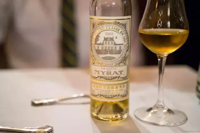 自制葡萄酒有点带酸味正常吗,葡萄酒带酸甜味的怎么样