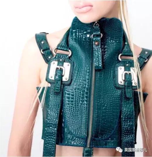 国外最近爆火的鞋子,国外很火的高跟鞋