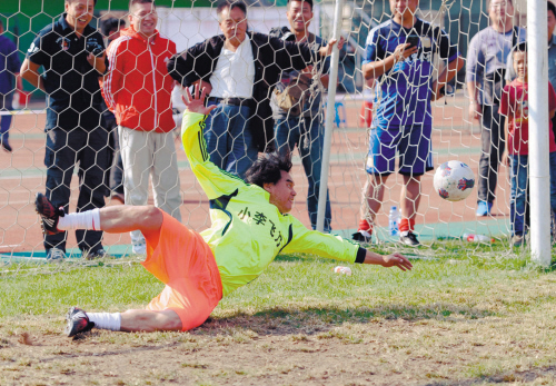 身高1米78的门将,身高1米8打架