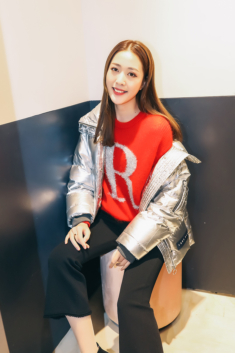 重庆网红打卡解放碑,打卡网红地洪崖洞解放碑