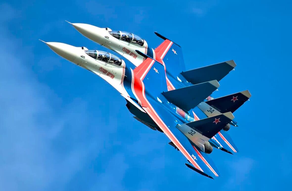 歼10b和苏35哪个强,歼10b和苏35哪个厉害