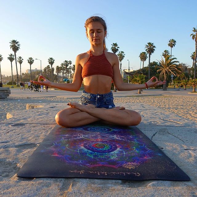 生理期心情不好忍不住想揍人吗，试试这几个动作，瞬间浇灭“怒火”