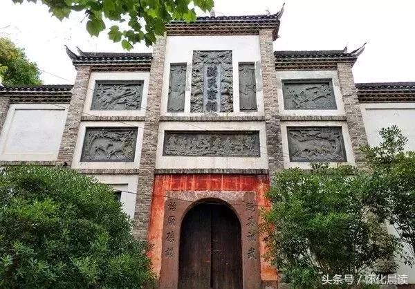 大家好，我叫“麻阳苗族自治县”，今年30岁了！