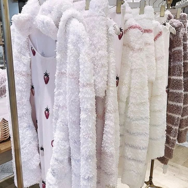 可甜可纯可性感，我们仙女连睡衣都要软fufu