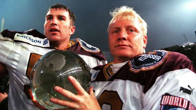 职业足球运动员交流,足球转型最成功的球员