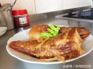 草鱼的家常做法炖鱼不放辣不放酒,郫县豆瓣酱炖鱼家常做法