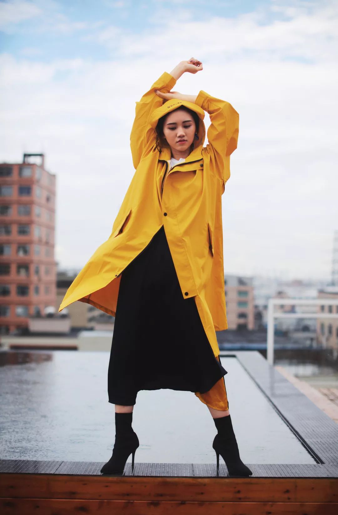 burberrylondonengland风衣,burberryblacklabel风衣