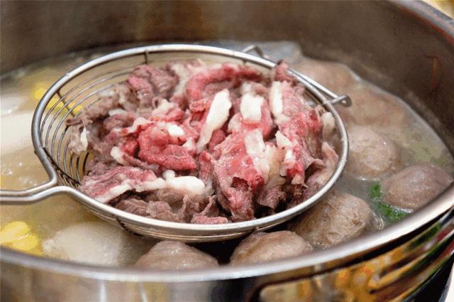 单日排队8万人的火锅,单日排队最多的火锅