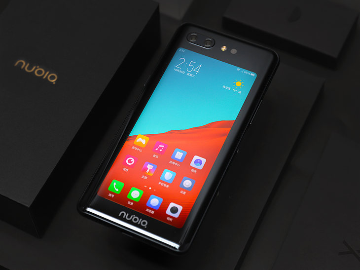 努比亚双摄旗舰曲面屏,努比亚x双屏测评