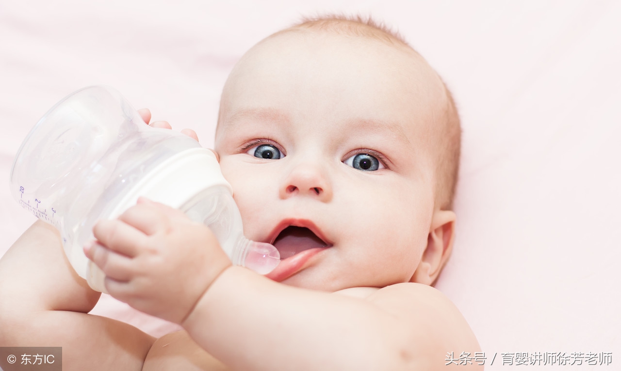 宝宝小便护理,天气热宝宝的尿又少又黄