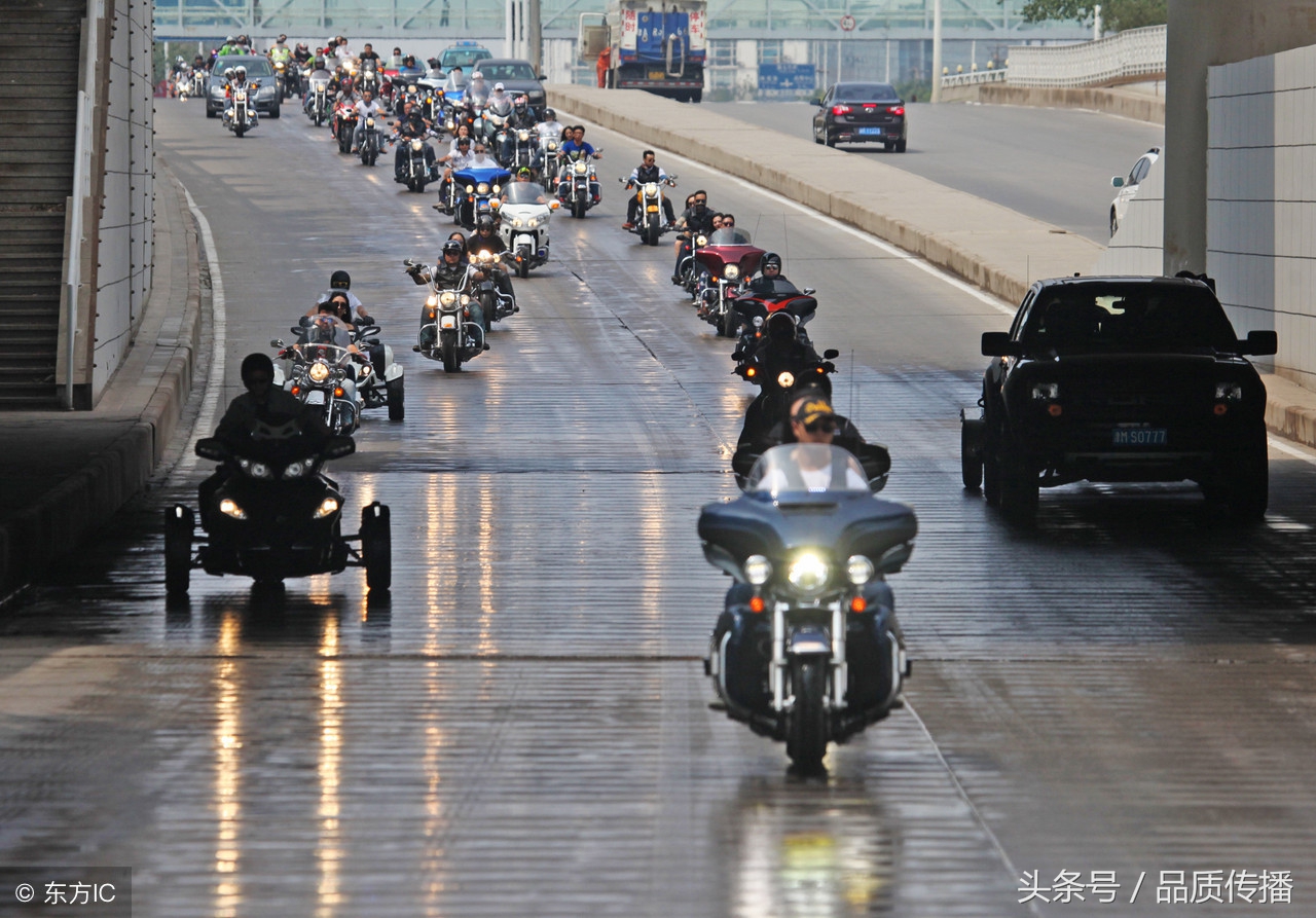 冬天骑摩托如何防寒,哈雷摩托车冬季骑行装备