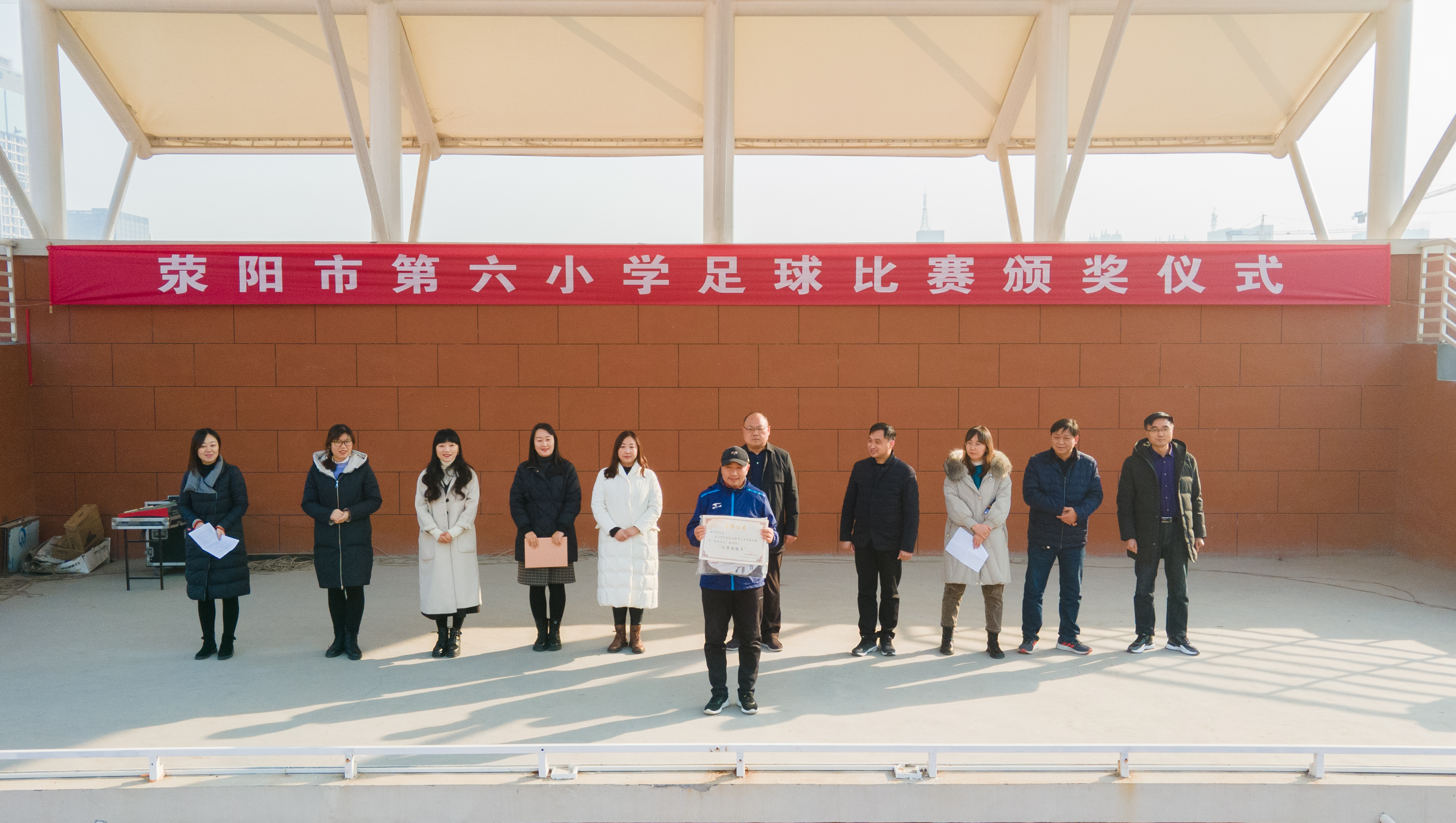 六实小足球比赛,全区六所小学举行足球赛