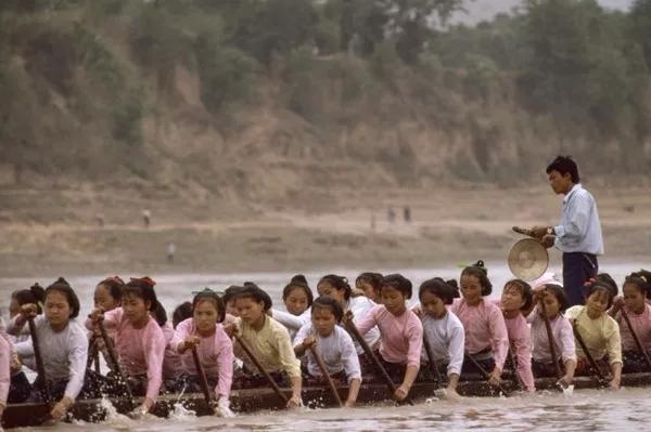 母亲讲“你要替我写本书”——男性力量在家庭中的缺失（连载4）