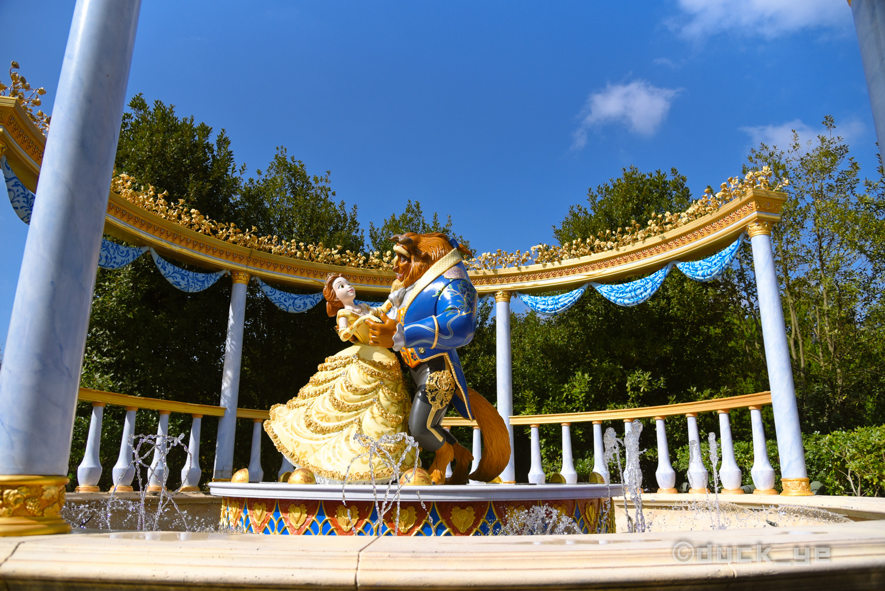 上海迪士尼两晚一天攻略,如何六日玩转上海迪士尼