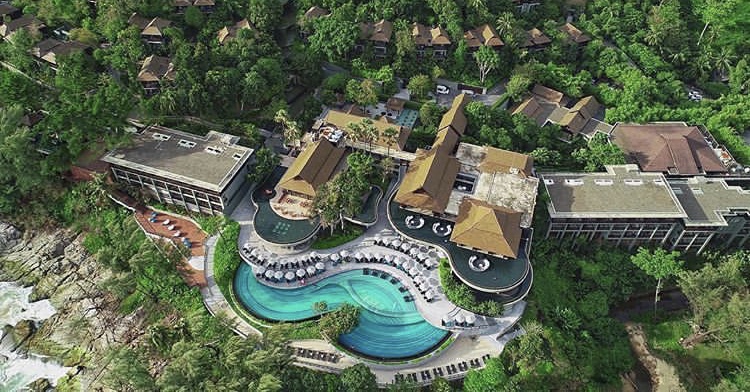 这家藏在普吉岛的酒店，一个网红泳池将美女云集的酒店