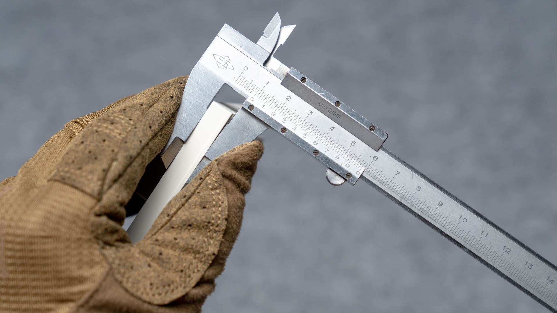 装修开关插座选择哪个品牌好,开关插座公认的哪个好