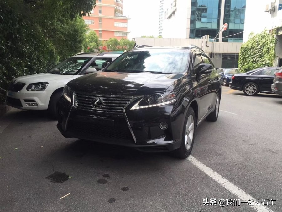 买了一辆二*雷手**克萨斯RX经典车主：花了23.9万，还是很值的
