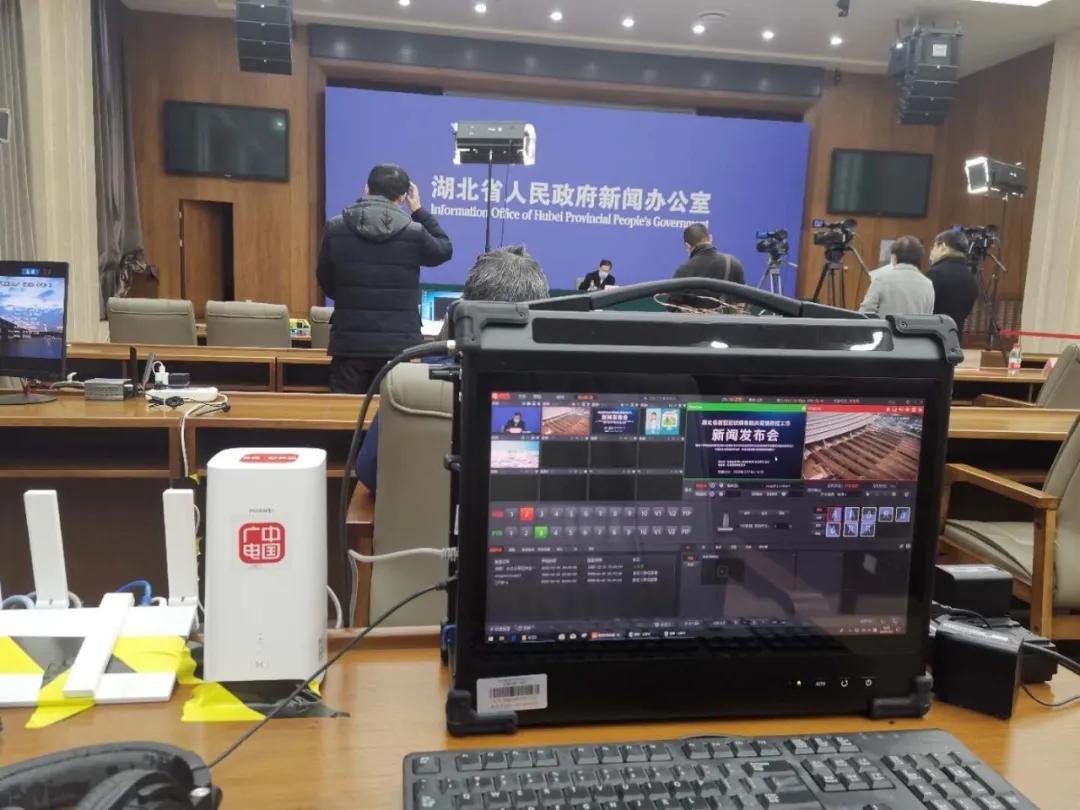 湖北卫视致敬,广电致敬春节坚守岗位的人