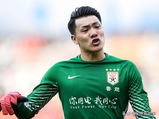 颜骏凌化身中国门神王大雷,中国门神颜骏凌精彩扑救