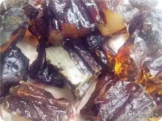 怎么才能知道蜜蜡是真的,你知道哪种蜜蜡最贵吗