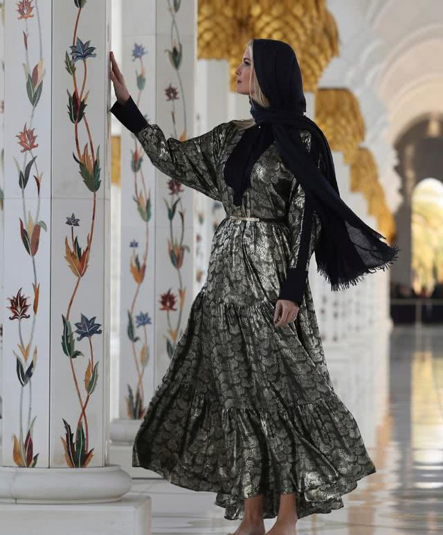 伊万卡访问埃及,伊万卡戴头巾