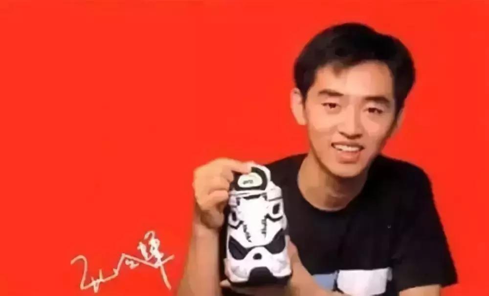 安踏三十年,安踏氢跑3.0