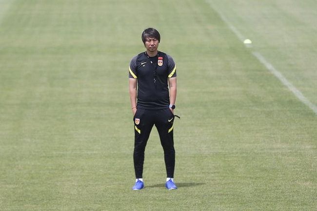 国足归化球员不受重用,国足归化的球员一点用没有