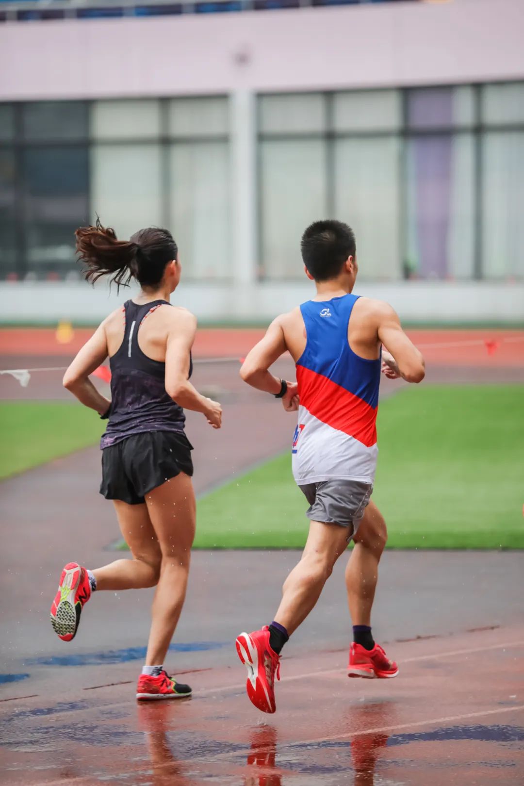 800米间歇跑休息时间,800米间歇跑对照表