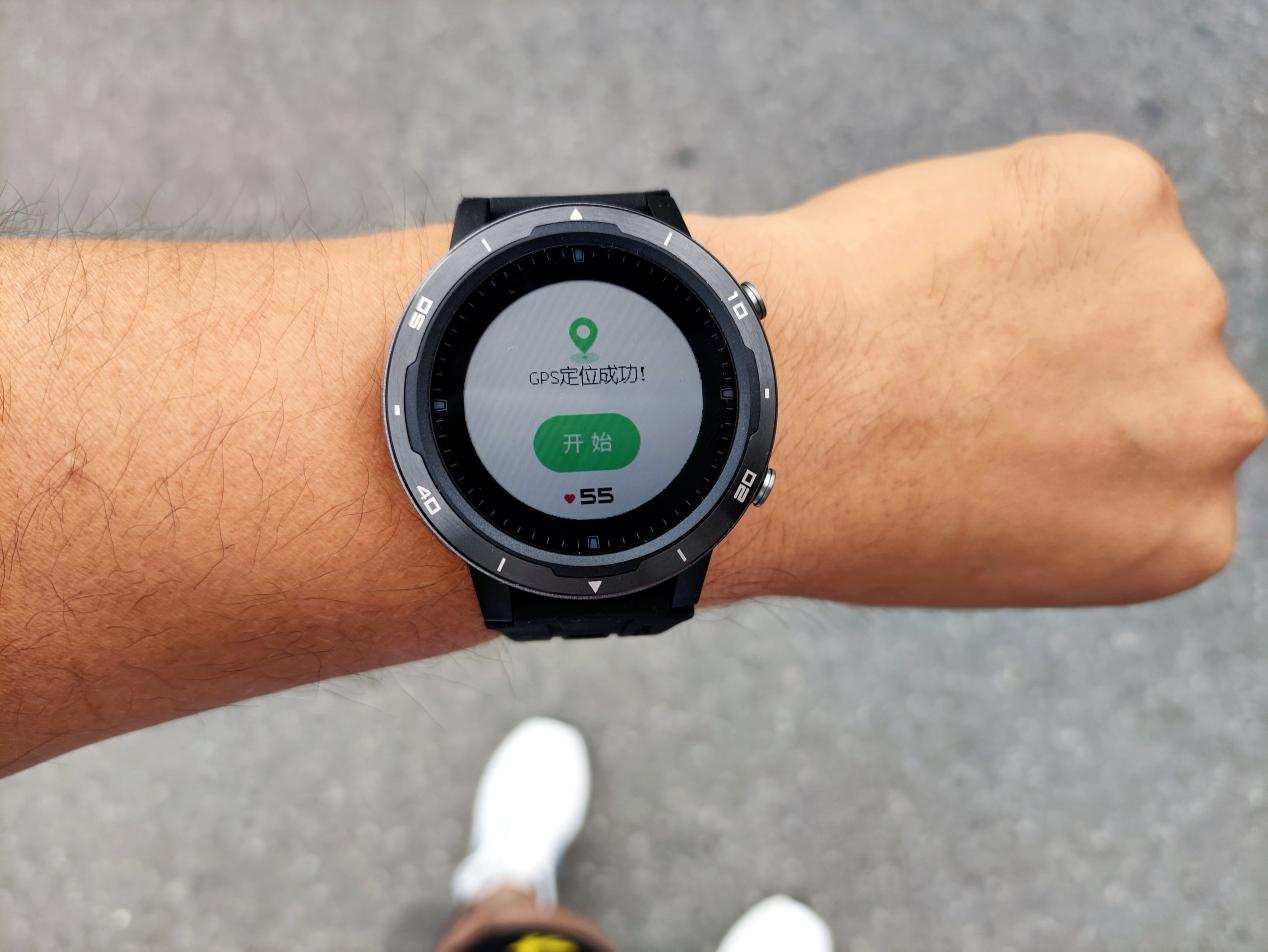 硬核升级，专为城市精英跑者打造：咕咚X3-RE精英版深度体验