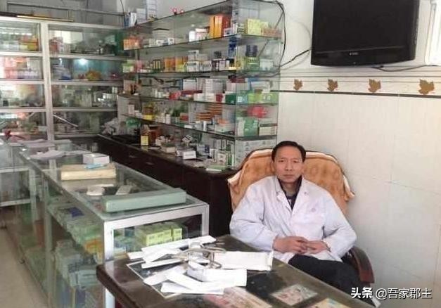 16日时尚热点回顾：药店有一支药膏，建议53岁女人用，皮肤越擦越白嫩，关键不贵