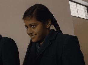 14岁女孩反复来月经,14岁女孩第一次月经后一年多没来