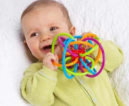 该不该送宝宝去托育中心,应该送孩子去早教班吗