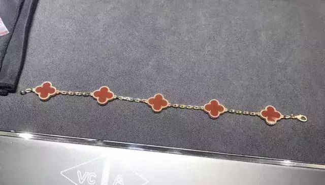 梵克雅宝免税店现在多少钱,梵克雅宝的免税店在哪里