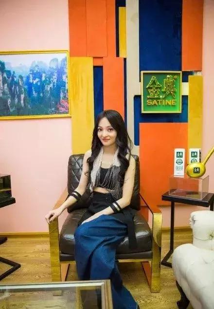 马思纯同款DanielleGuizio最近真的很火！